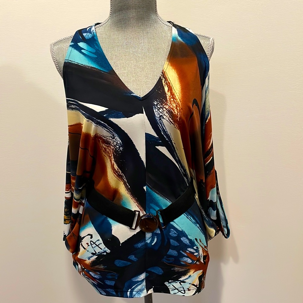 Cold shoulder top